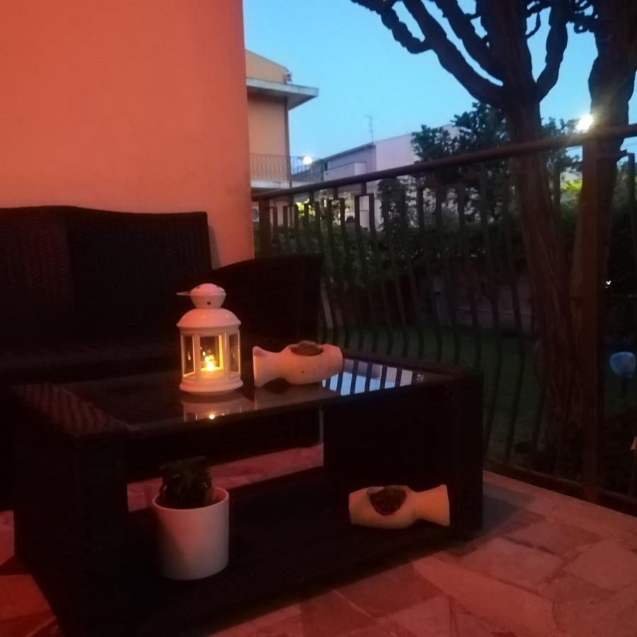 Hotel I Colori SantʼAntìoco Екстериор снимка